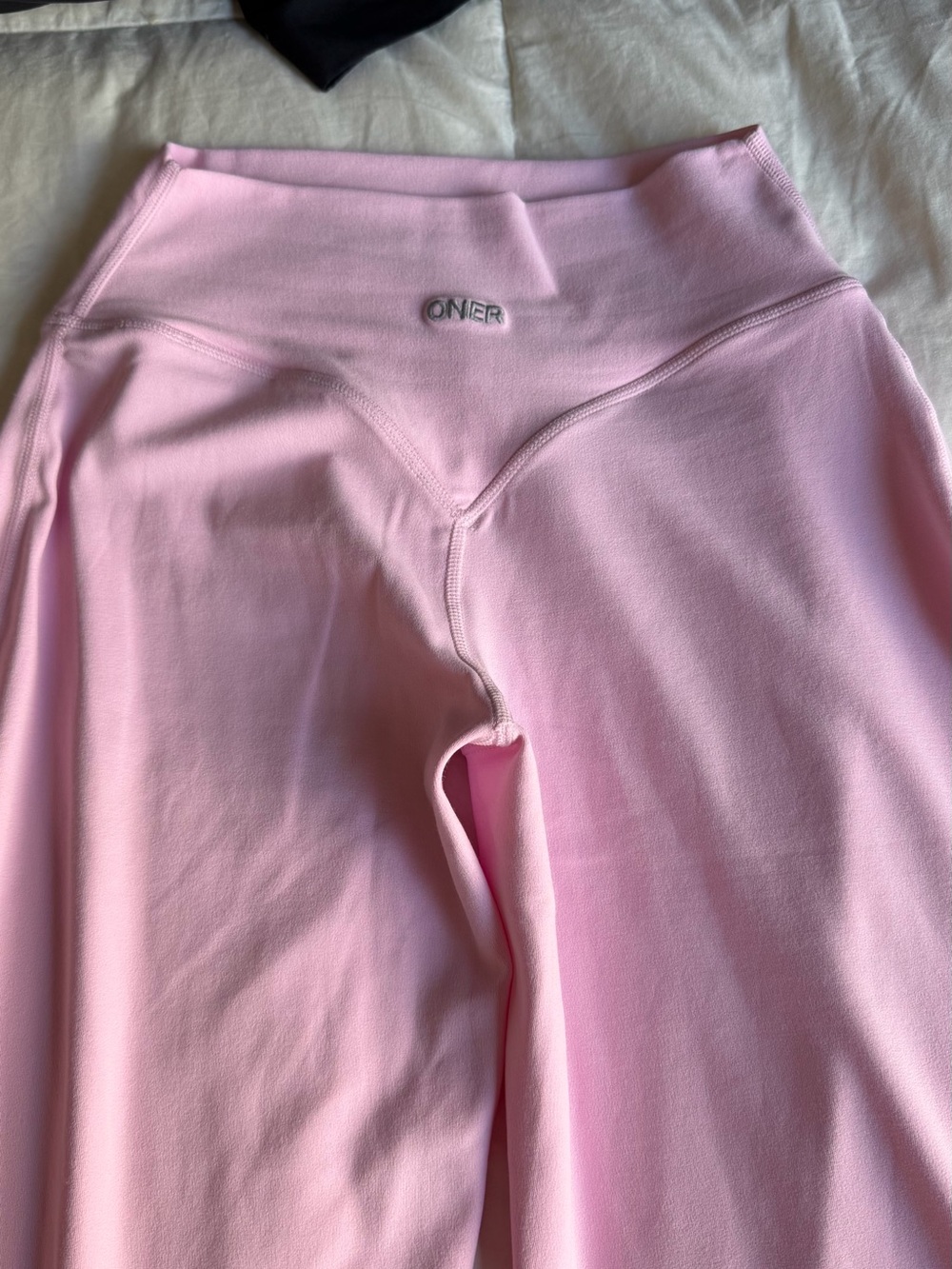 ONER Active Soft Motion flare pants - XS short - Chalk pink
